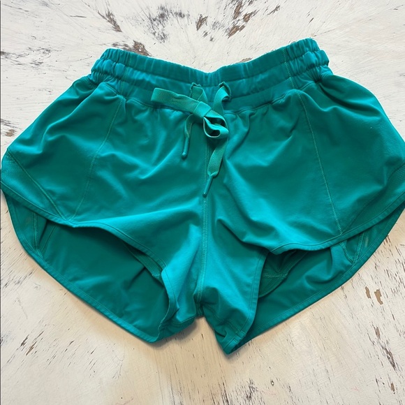 Lululemon Hotty Hot Shorts Viridian Green - Picture 2 of 9